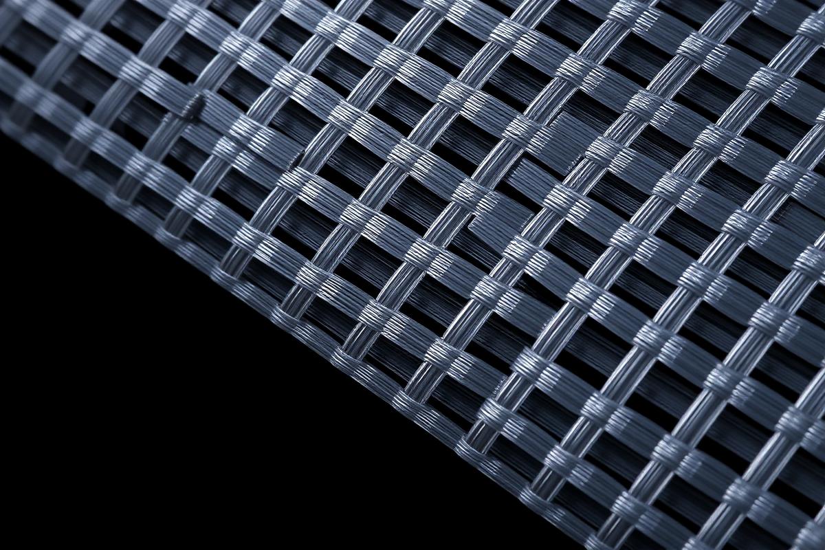 Woven fiberglass composite material